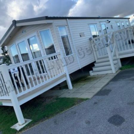 Jems Hot-Tub Getaways 8 Berth At Tattershall Lakes المظهر الخارجي الصورة